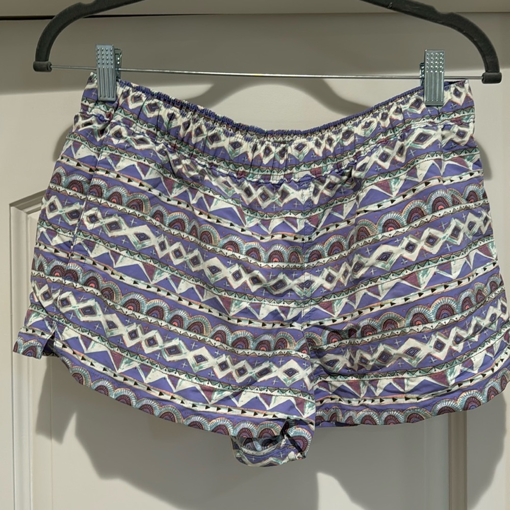 Patagonia Women Valengeo Light Violet Blue Barely Baggies 2.5" Shorts size M